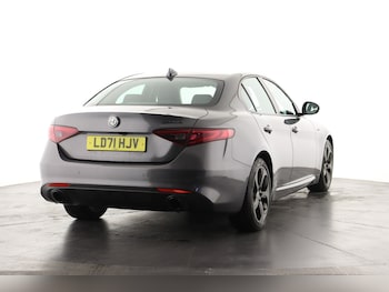 Used Alfa Romeo Giulia 2021 for sale - 76384378: Photo