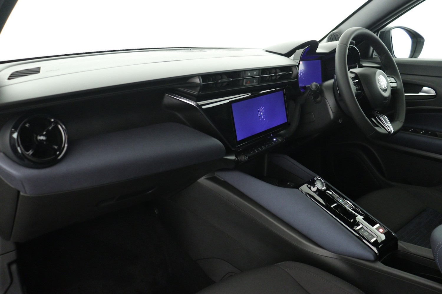 Used Alfa Romeo Junior 2026 for sale - 77224989: Photo 11