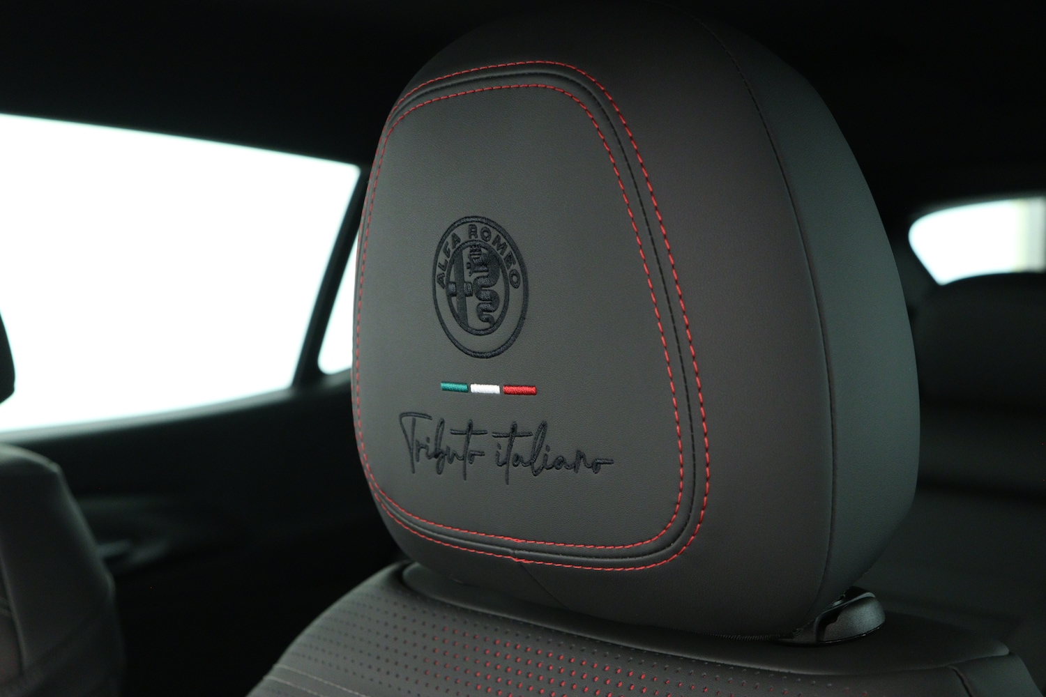 Used Alfa Romeo Tonale 2025 for sale - 76615367: Photo 12