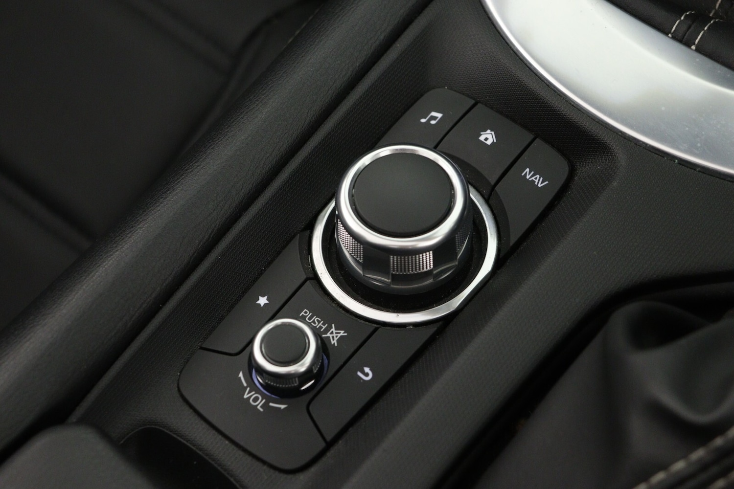 Used Fiat 124 Spider 2018 for sale - 77442550: Photo 23