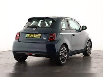 Used Fiat 500 2022 for sale - 76948372: Photo
