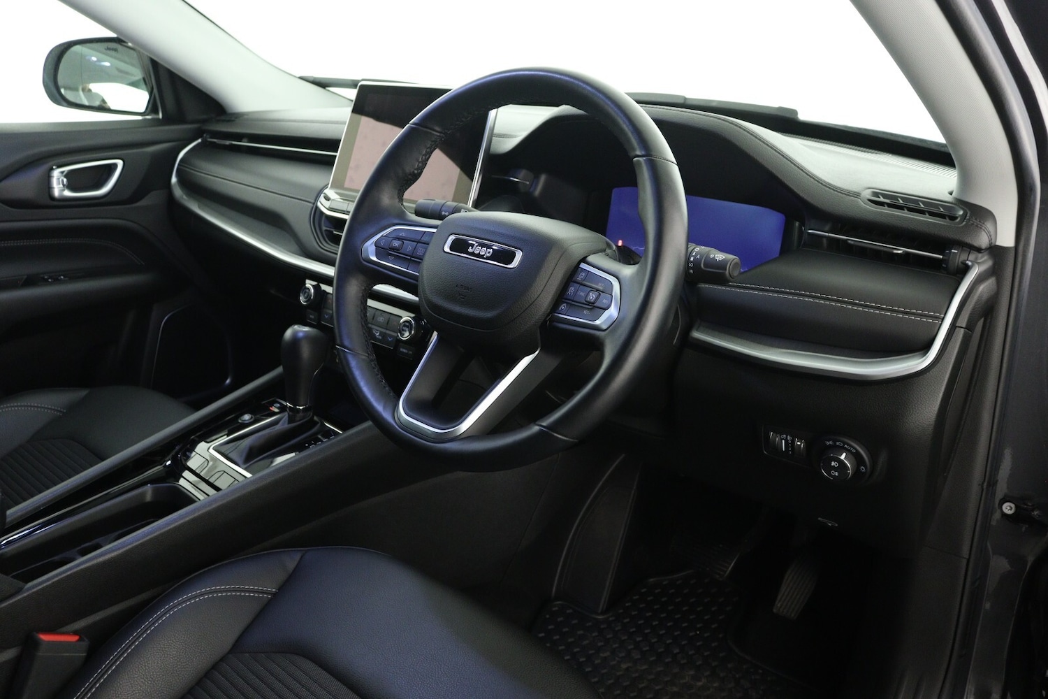 Used Jeep Compass 2023 for sale - 76384548: Photo 14