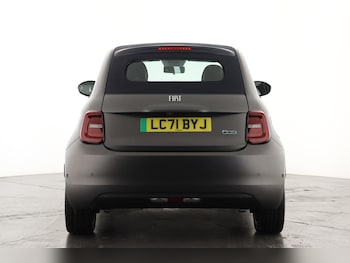 Used Fiat 500 2021 for sale - 76901409: Photo