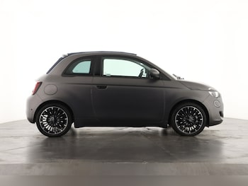 Used Fiat 500 2021 for sale - 76901409: Photo
