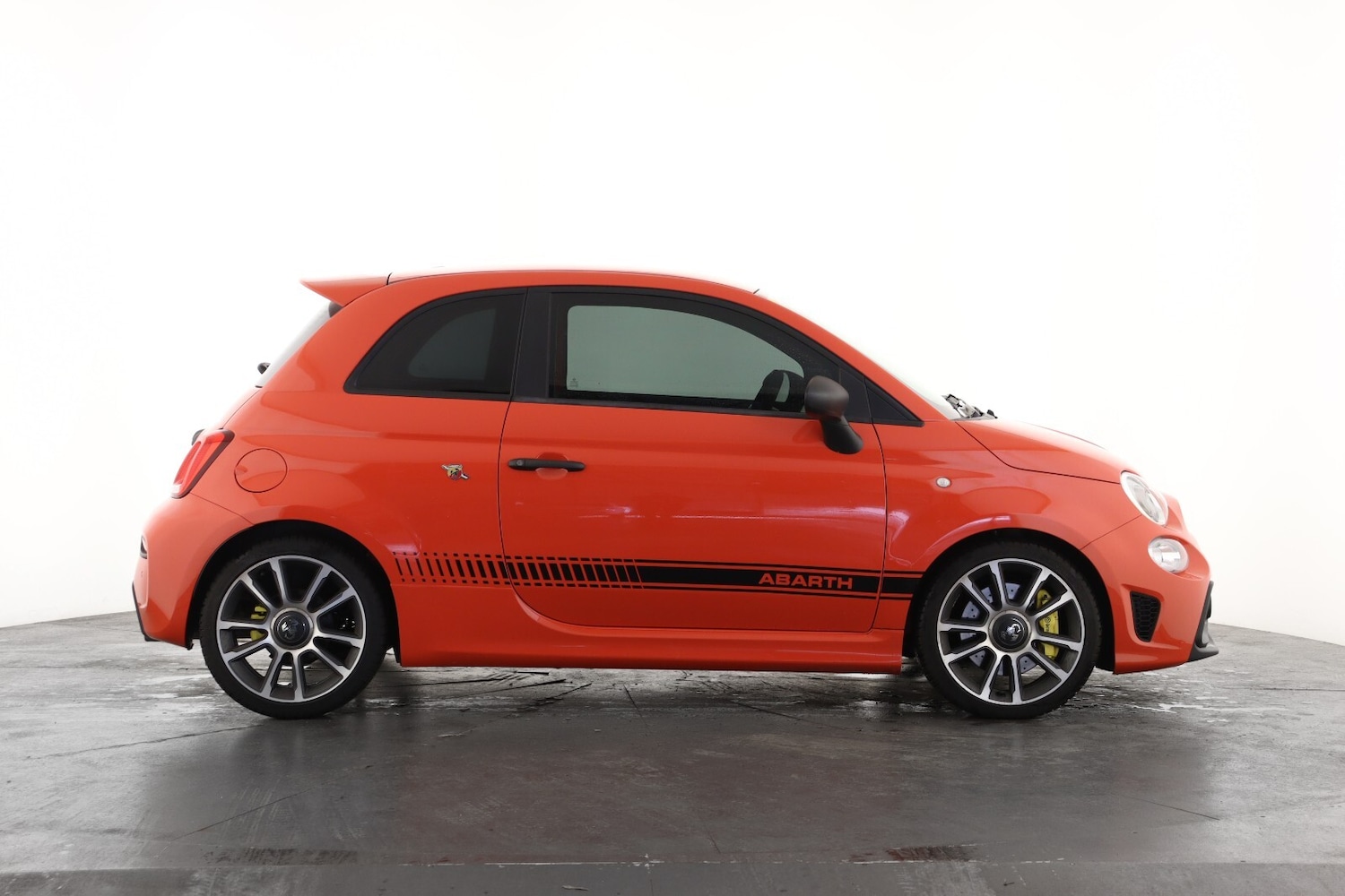 Used Abarth 695 2024 for sale - 77380962: Photo 5