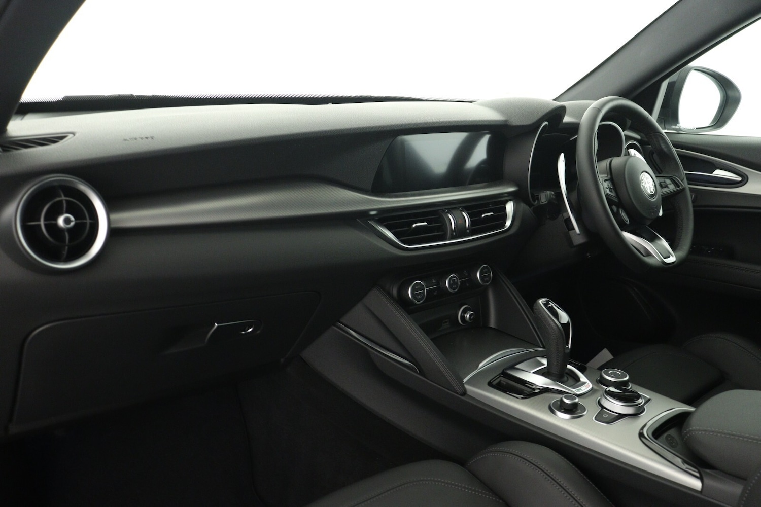 Used Alfa Romeo Stelvio 2025 for sale - 77247995: Photo 12