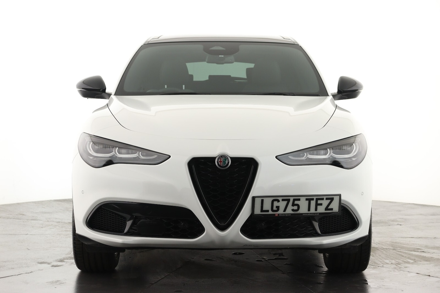 Used Alfa Romeo Stelvio 2025 for sale - 77247995: Photo 5