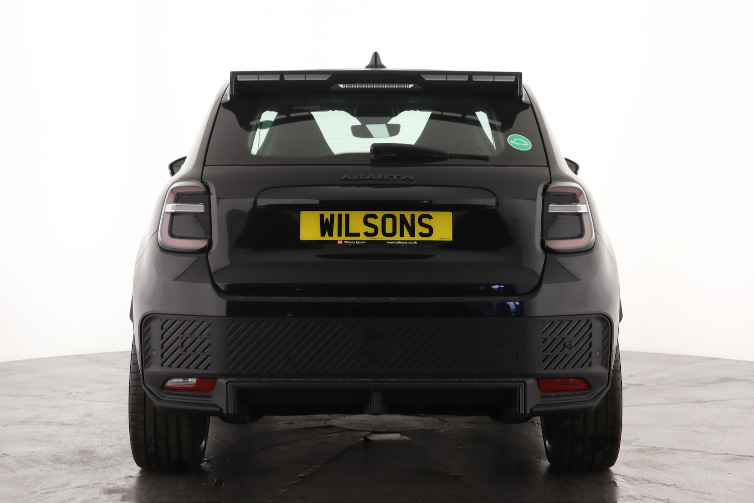 Used Abarth 600e 2025 for sale - 76615226: Photo 2