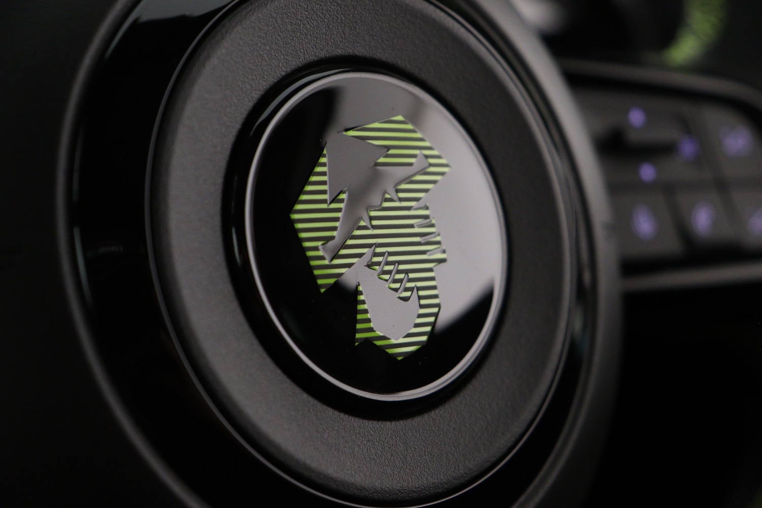 Used Abarth 600e 2025 for sale - 76615226: Photo 20