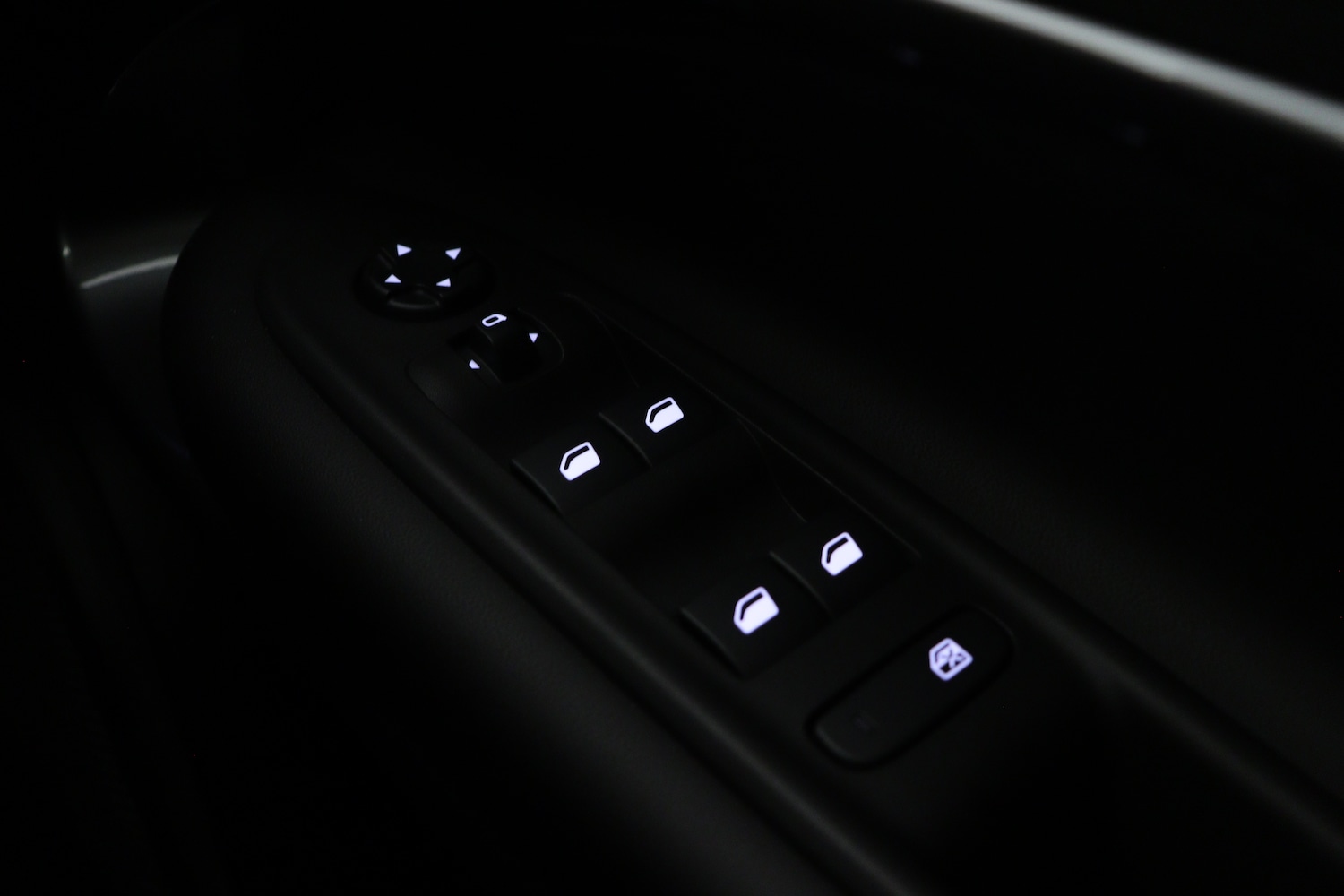 Used Abarth 600e 2025 for sale - 76615226: Photo 22