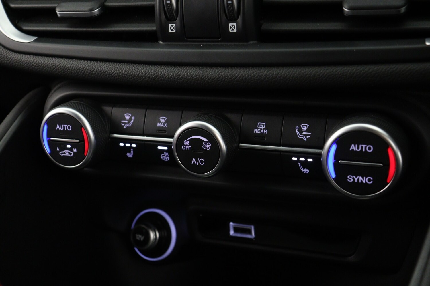 Used Alfa Romeo Giulia 2023 for sale - 77232180: Photo 22