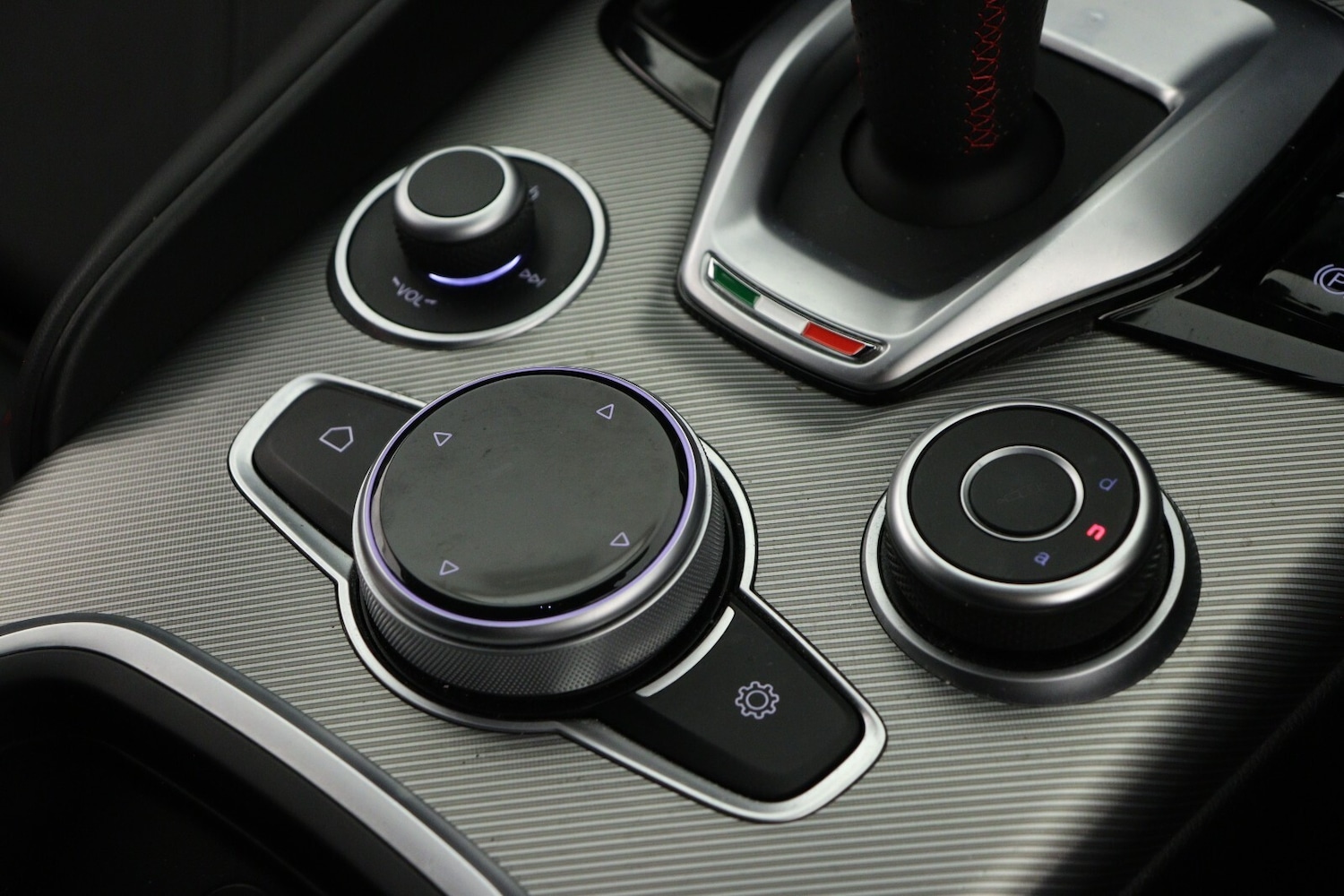 Used Alfa Romeo Giulia 2023 for sale - 77232180: Photo 24