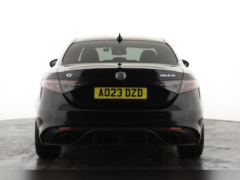 Used Alfa Romeo Giulia 2023 for sale - 77232180: Photo