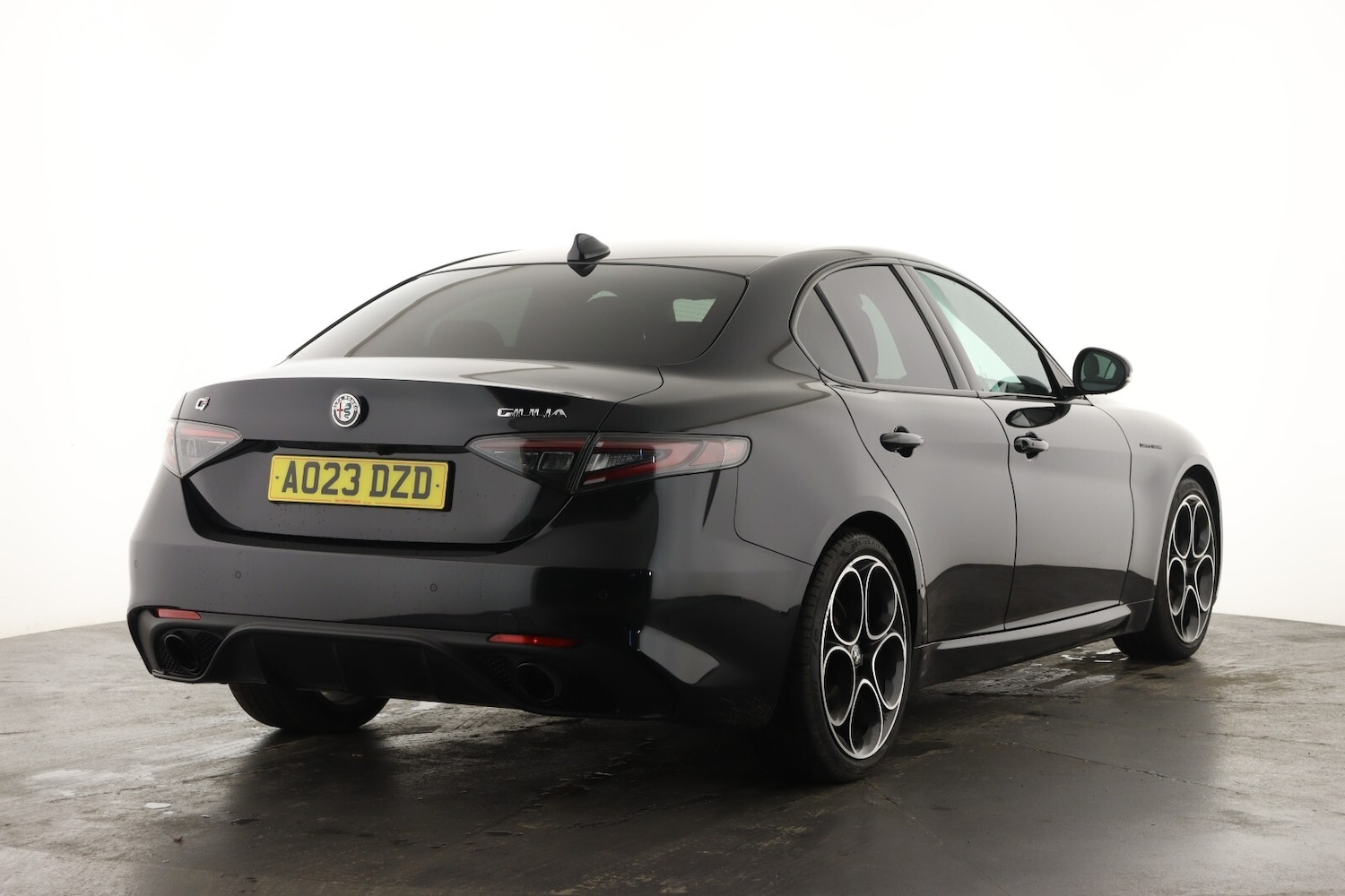 Used Alfa Romeo Giulia 2023 for sale - 77232180: Photo 3