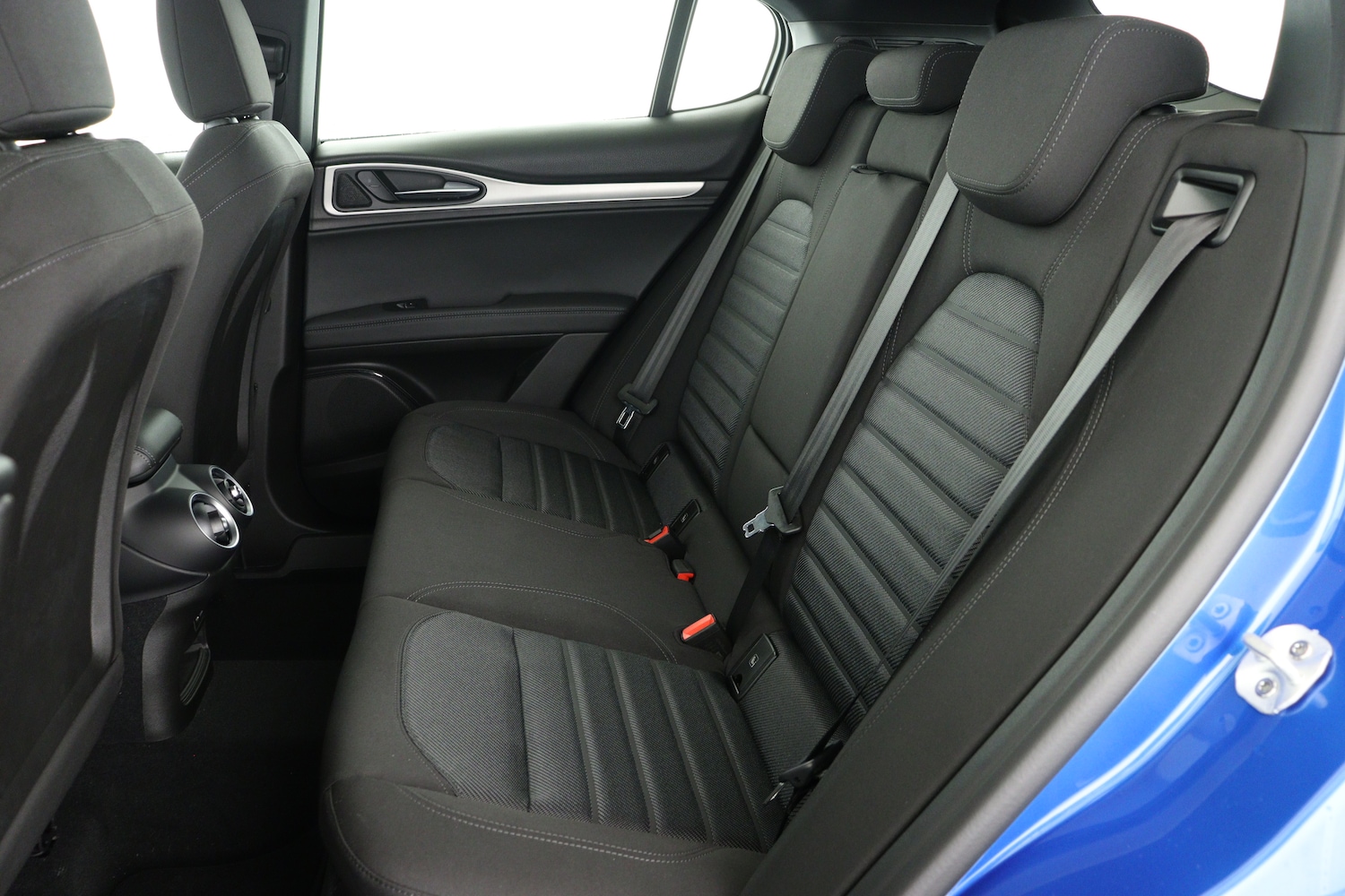 Used Alfa Romeo Stelvio 2025 for sale - 76615320: Photo 13