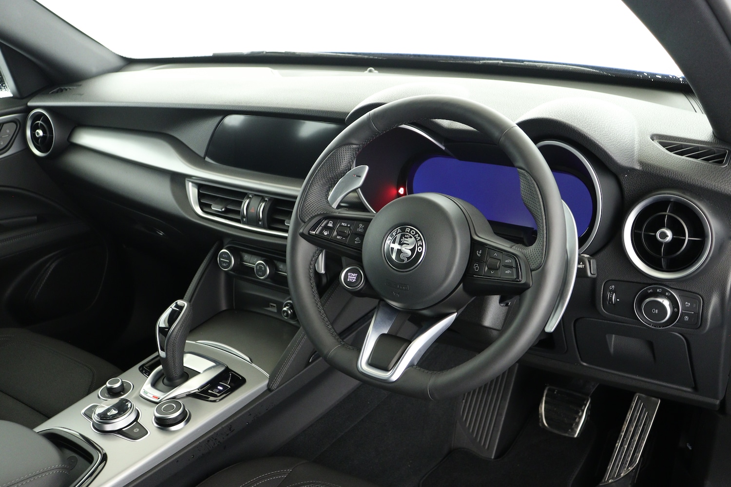 Used Alfa Romeo Stelvio 2025 for sale - 76615320: Photo 15