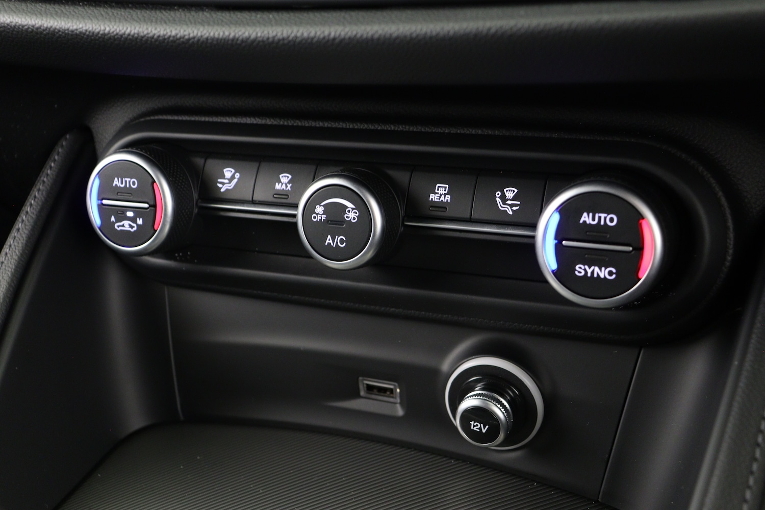 Used Alfa Romeo Stelvio 2025 for sale - 76615320: Photo 18