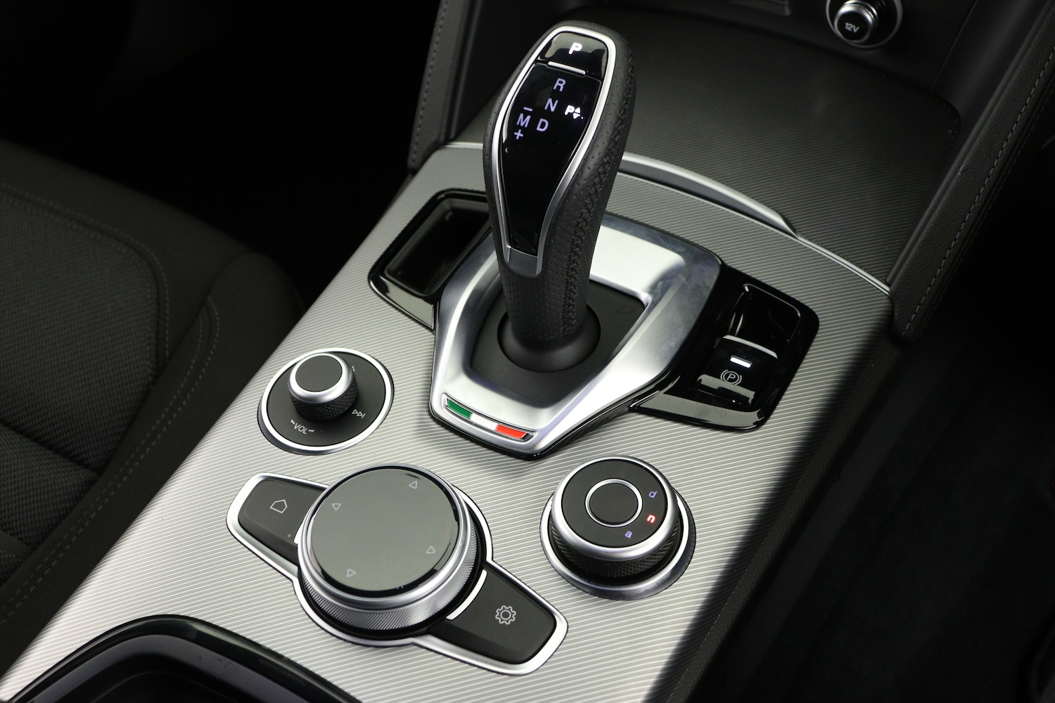 Used Alfa Romeo Stelvio 2025 for sale - 76615320: Photo 19