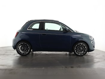 Used Fiat 500e C 2021 for sale - 75702683: Photo