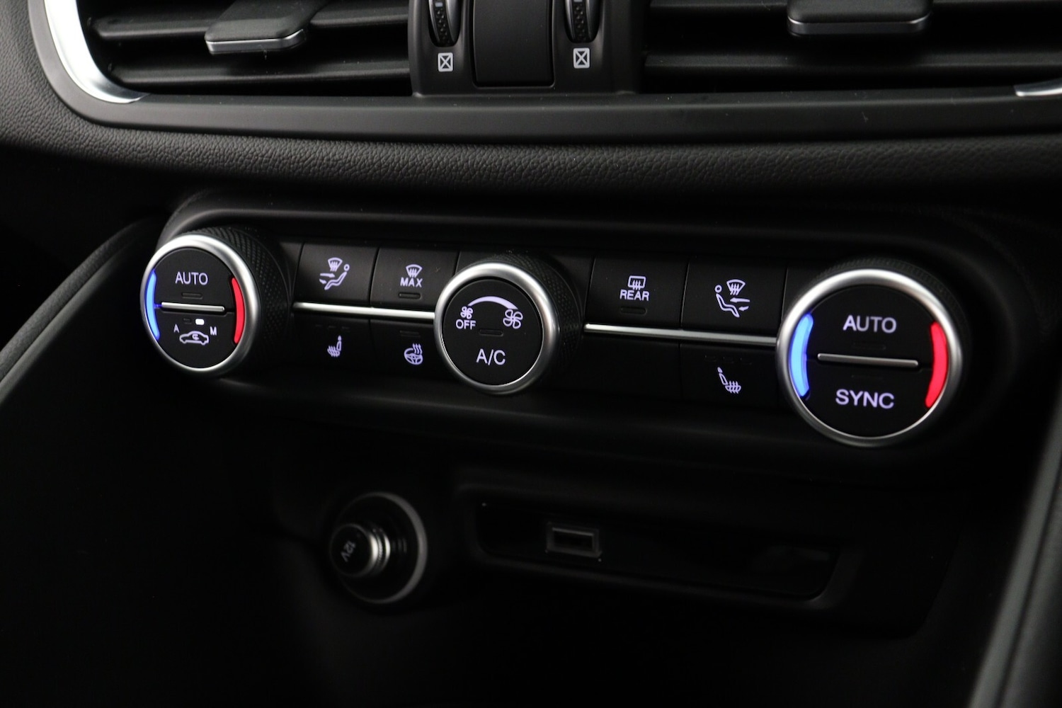 Used Alfa Romeo Giulia 2026 for sale - 77841509: Photo 18