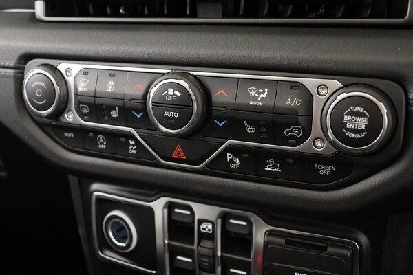 Used Jeep Wrangler 2025 for sale - 75763383: Photo 17