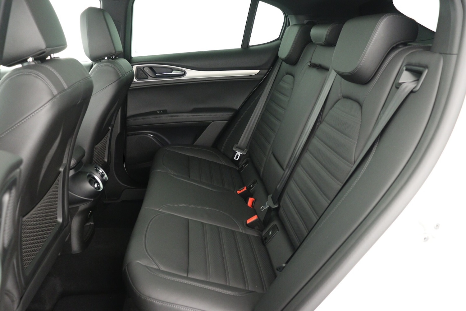 Used Alfa Romeo Stelvio 2025 for sale - 77025369: Photo 14