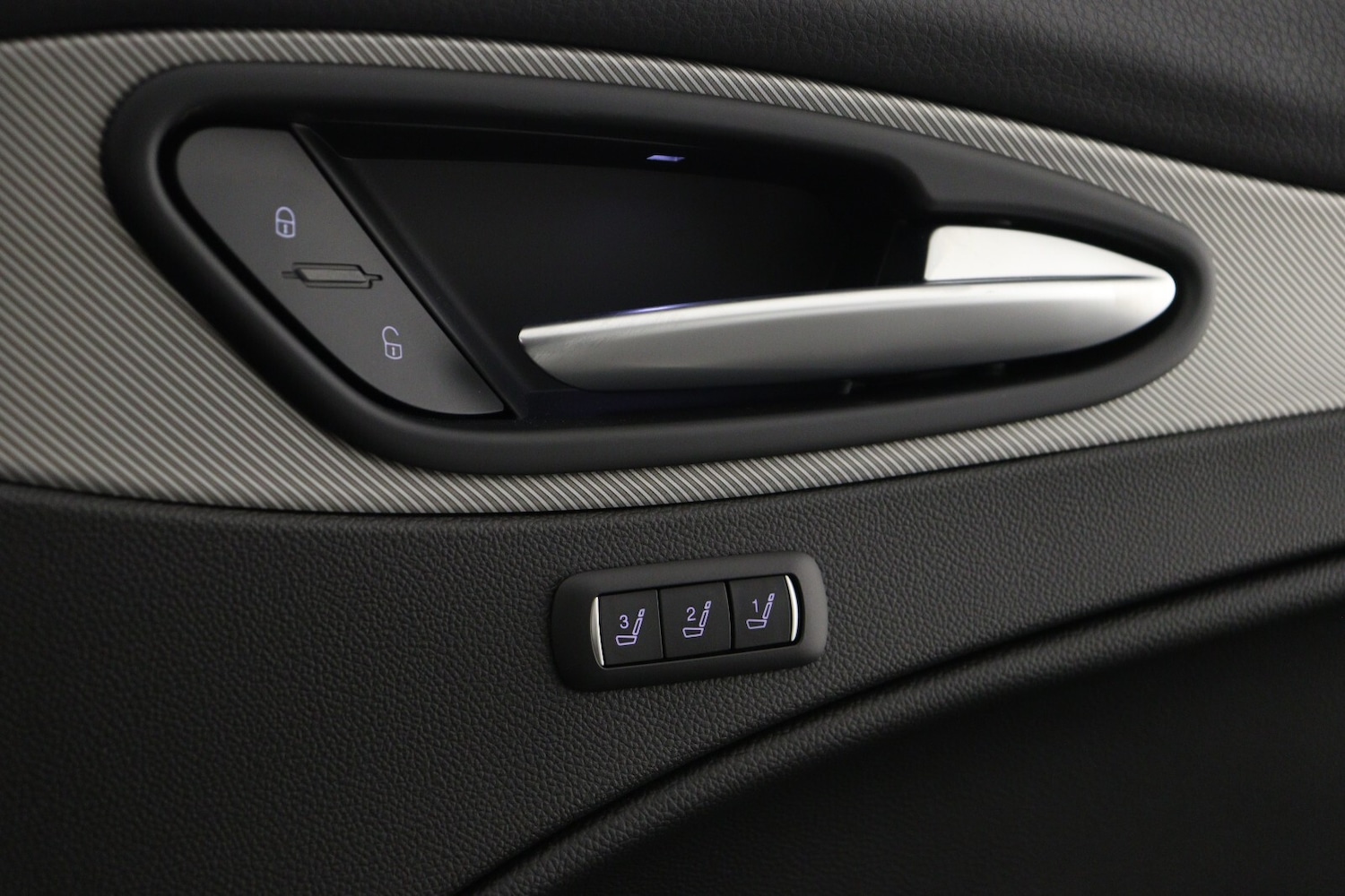 Used Alfa Romeo Stelvio 2025 for sale - 77025369: Photo 33