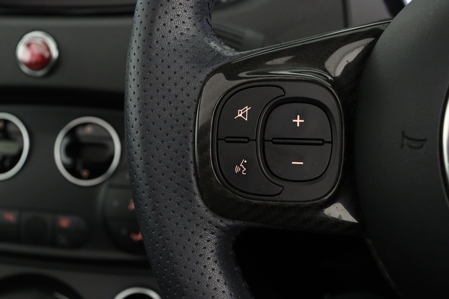 Used Abarth 695 2024 for sale - 77274055: Photo 21