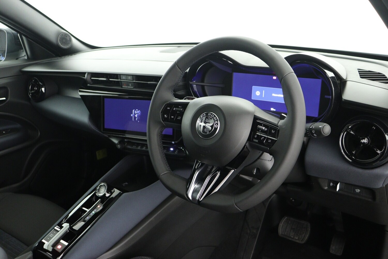 Used Alfa Romeo Junior 2026 for sale - 77224983: Photo 12