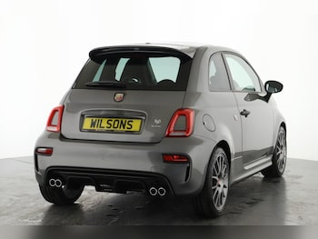 Used Abarth 695 2023 for sale - 77178220: Photo