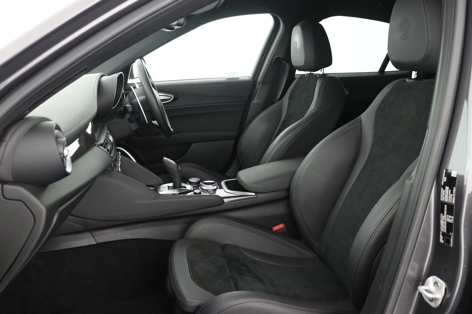 Used Alfa Romeo Giulia 2021 for sale - 77690770: Photo 11