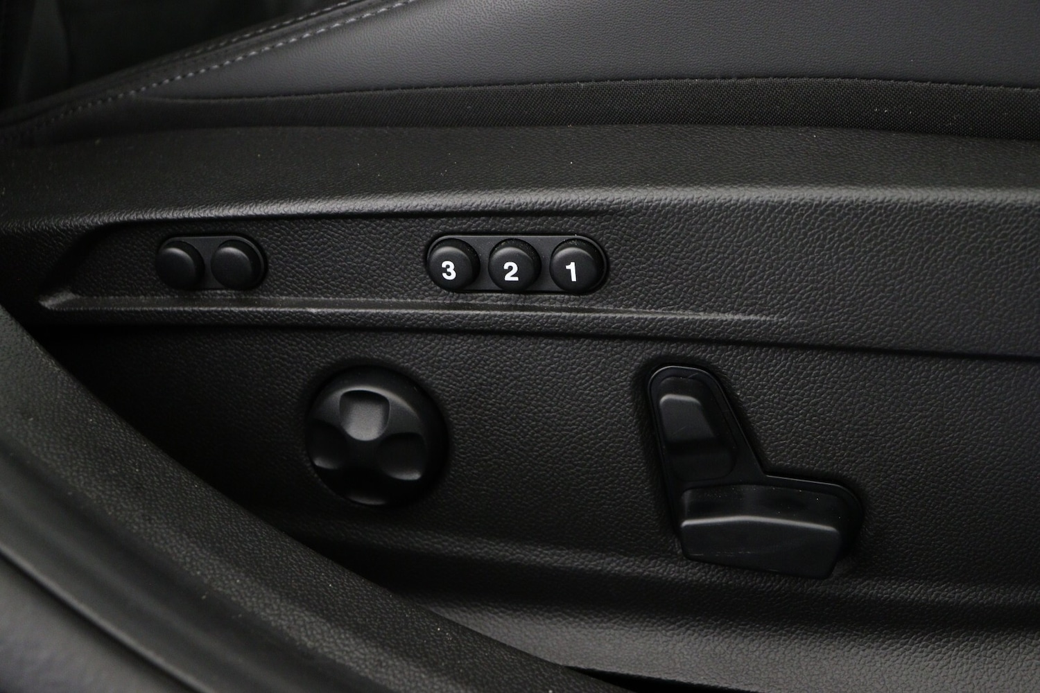 Used Alfa Romeo Giulia 2021 for sale - 77690770: Photo 16