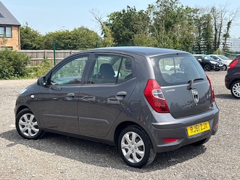 Used Hyundai i10 2011 for sale - 78999996: Photo