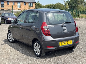 Used Hyundai i10 2011 for sale - 78999996: Photo