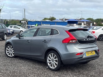 Used Volvo V40 2014 for sale - 78911259: Photo