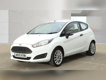 Used Ford Fiesta 2015 for sale - 79564720: Photo