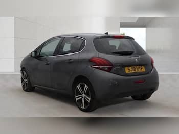Used Peugeot 208 2018 for sale - 79621865: Photo