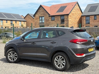 Used Hyundai TUCSON 2017 for sale - 79316328: Photo