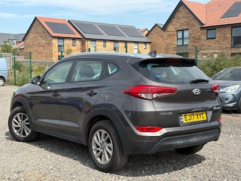 Used Hyundai TUCSON 2017 for sale - 79316328: Photo
