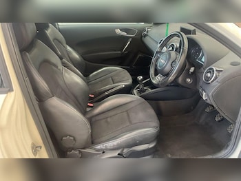 Used Audi A1 2011 for sale - 79590187: Photo