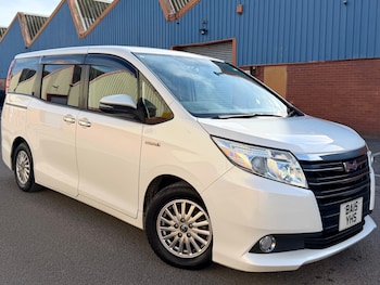 Used Toyota Noah 2015 for sale - 78885661: Photo