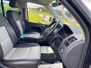 Used Volkswagen Caravelle 2015 for sale - 75522178: Photo