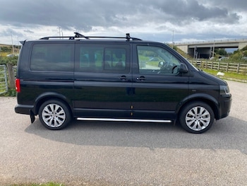 Used Volkswagen Caravelle 2015 for sale - 75522178: Photo