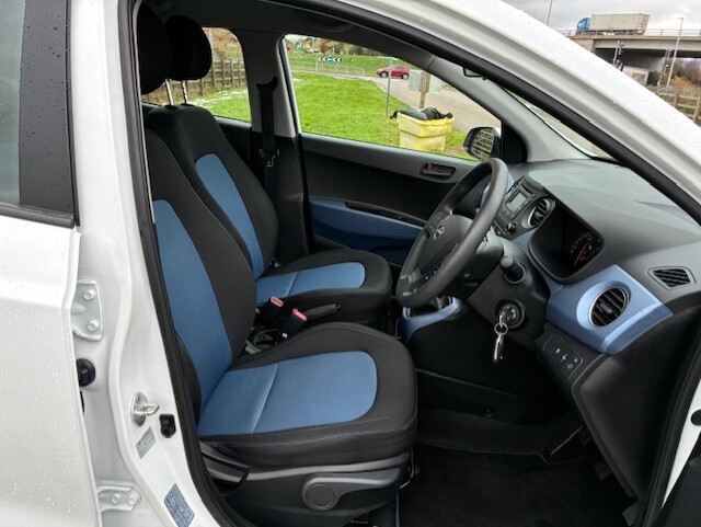 Used Hyundai i10 2014 for sale - 76881757: Photo 2