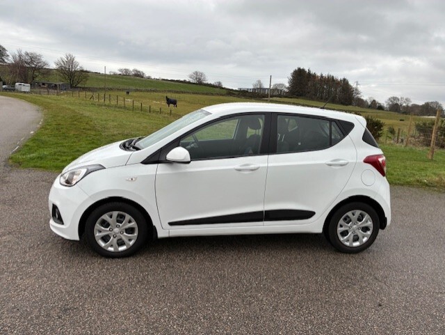 Used Hyundai i10 2014 for sale - 76881757: Photo 7