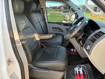 Used Volkswagen Transporter 2015 for sale - 77079185: Photo