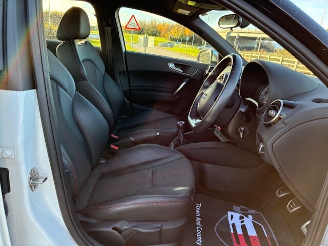 Used Audi A1 2016 for sale - 76872808: Photo 2