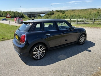 Used MINI Hatch 2022 for sale - 79165302: Photo