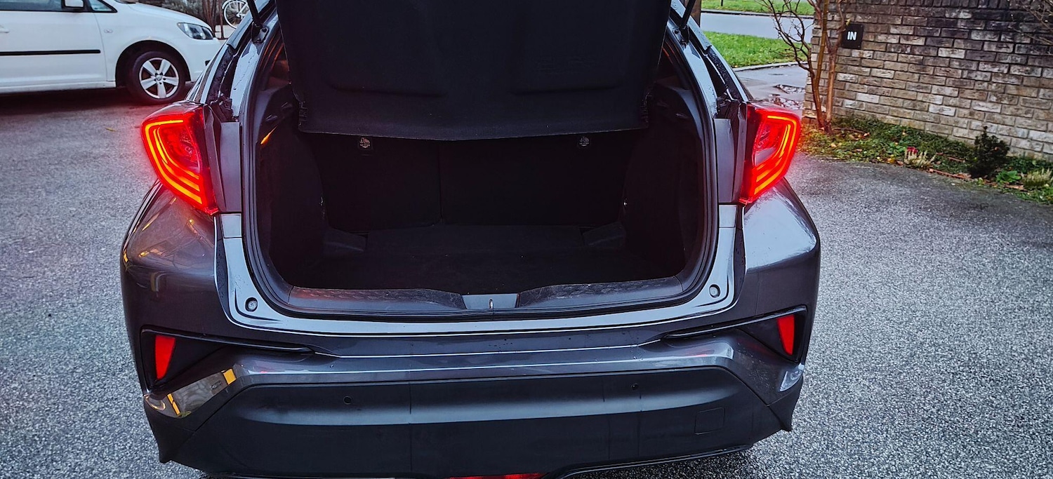 Used Toyota C-HR 2018 for sale - 77120478: Photo 7