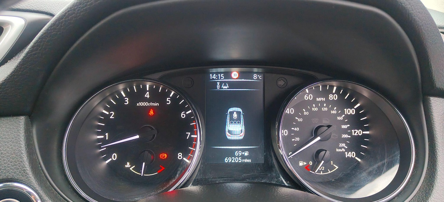 Used Nissan Qashqai 2016 for sale - 77120382: Photo 18